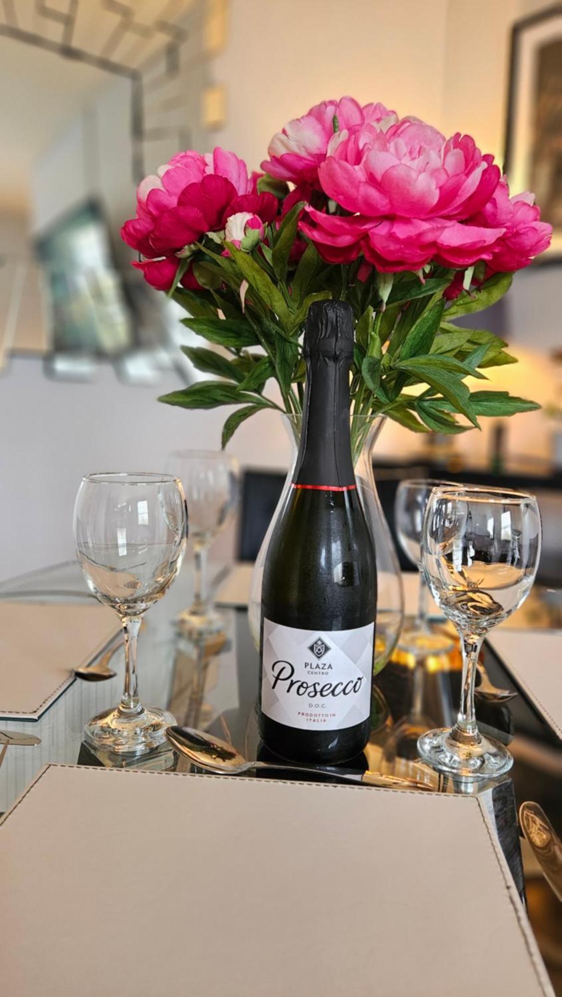 Bootham Court Grade II Duplex Apartment With Free Parking & Wi-Fi - Sleeps 2-6 People York Eksteriør bilde